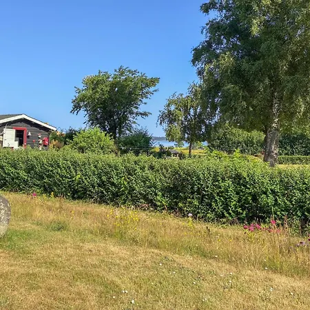 Feriehus Stunning In Hyllinge With Wifi